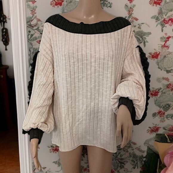 Blue Buttercup Oversized Chenille Top S Relaxed Coquette Romantic Balloon Sleeve - Picture 11 of 16